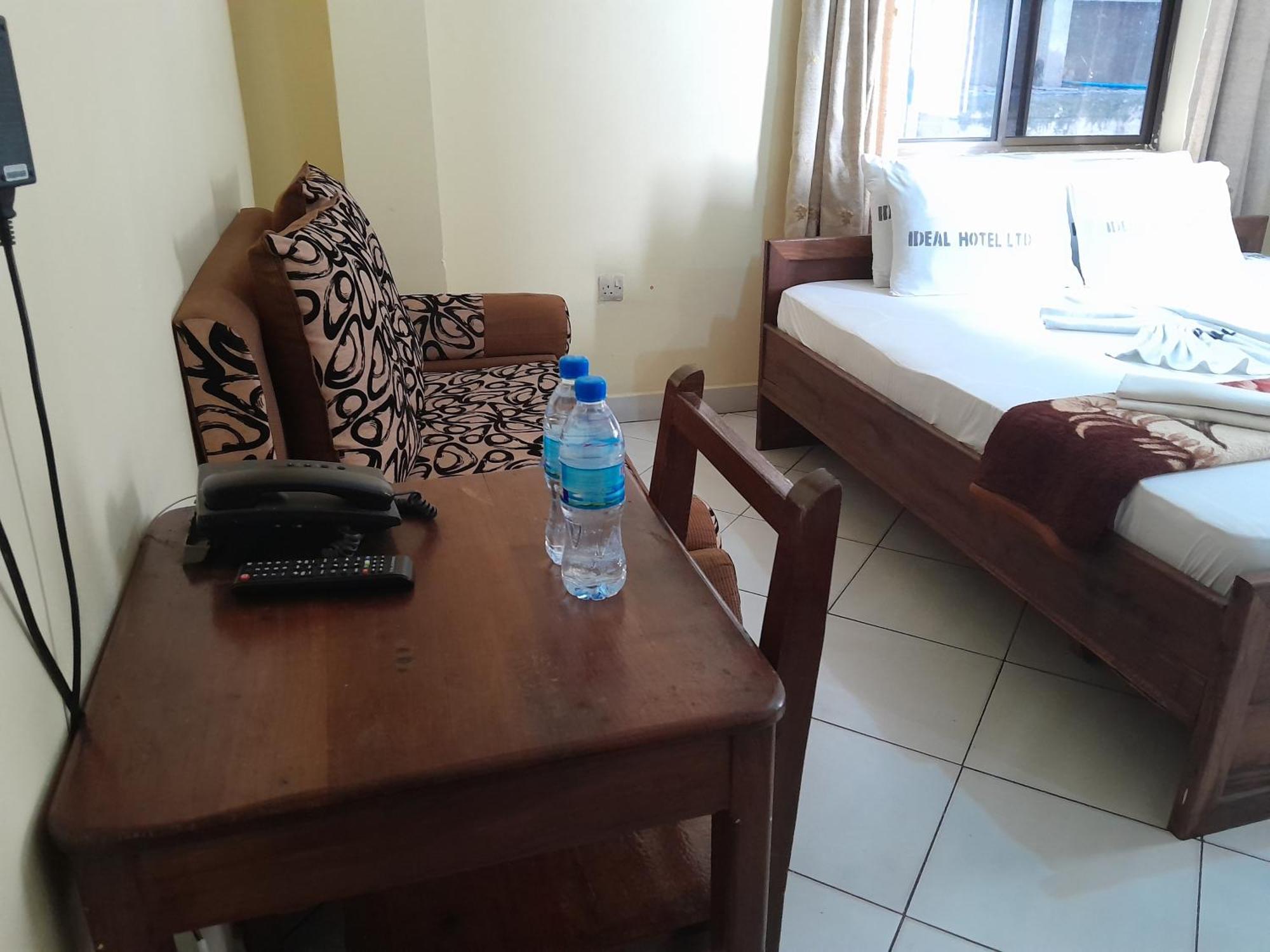 Hotel Ideal Dar es Salaam Exteriör bild