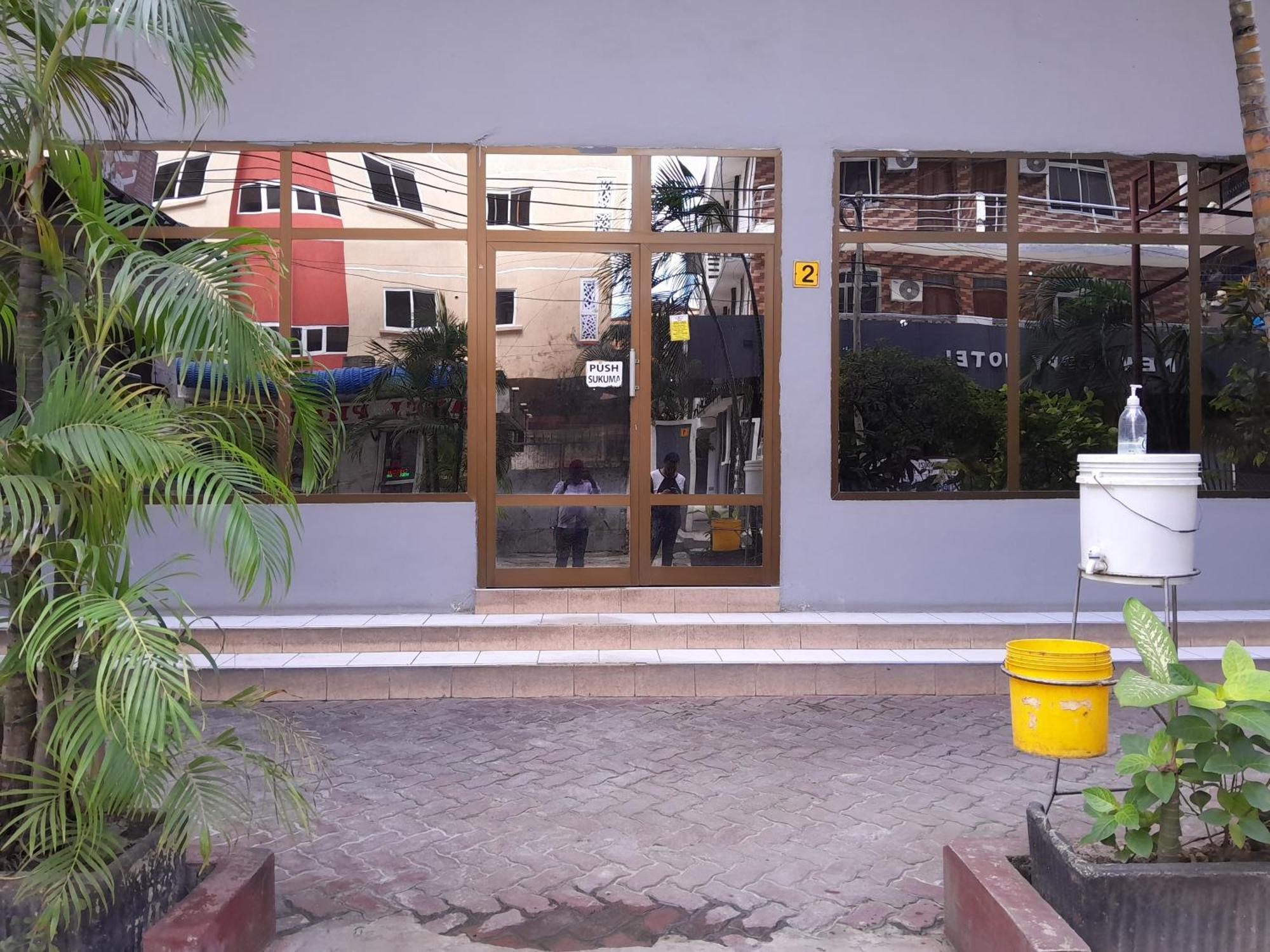 Hotel Ideal Dar es Salaam Exteriör bild