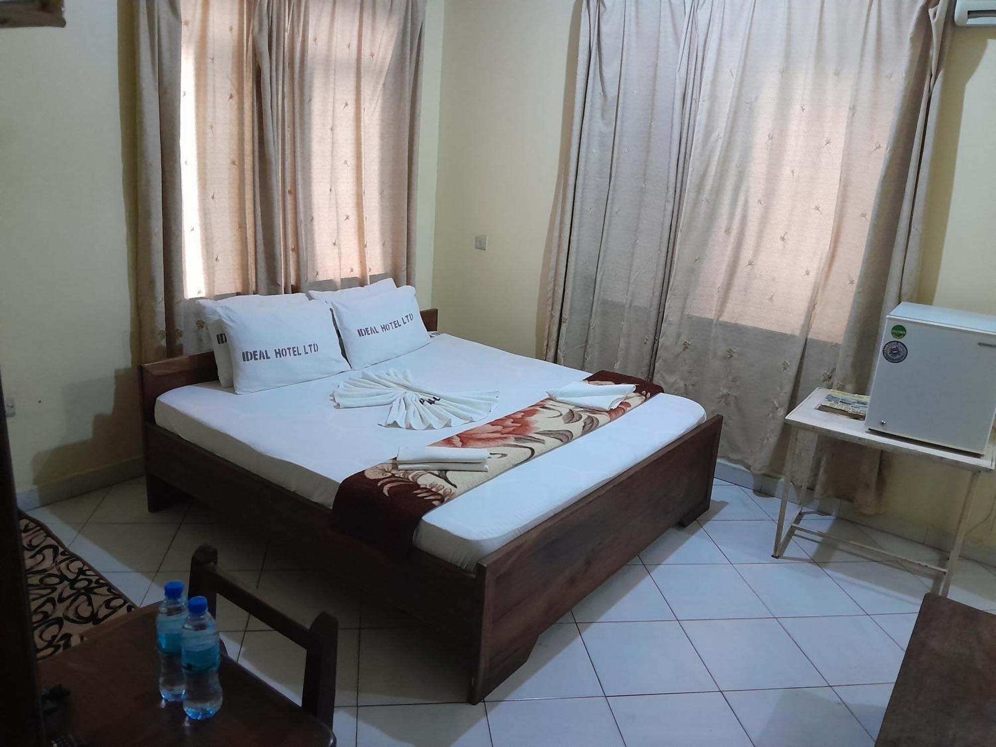 Hotel Ideal Dar es Salaam Exteriör bild