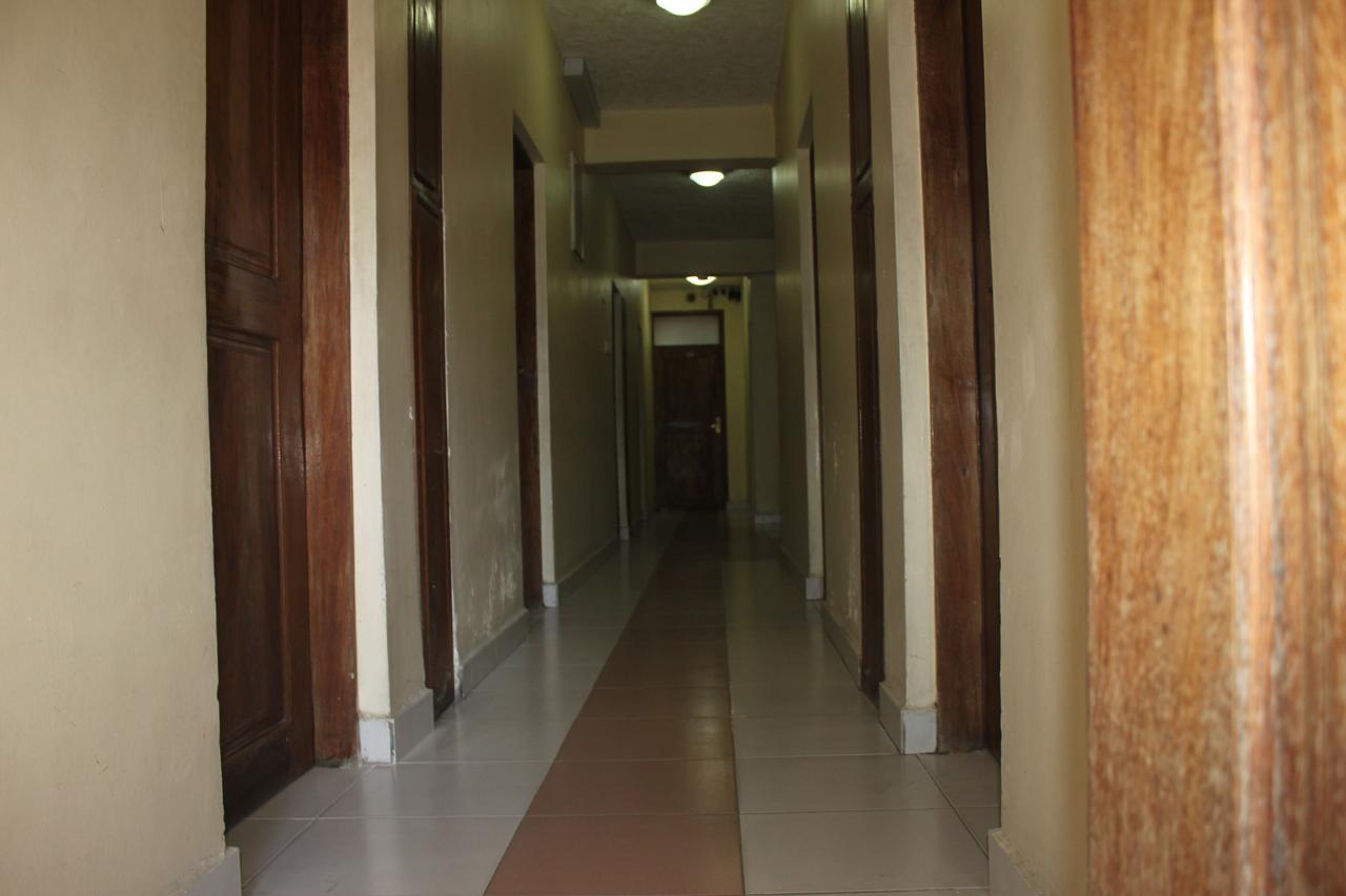 Hotel Ideal Dar es Salaam Exteriör bild