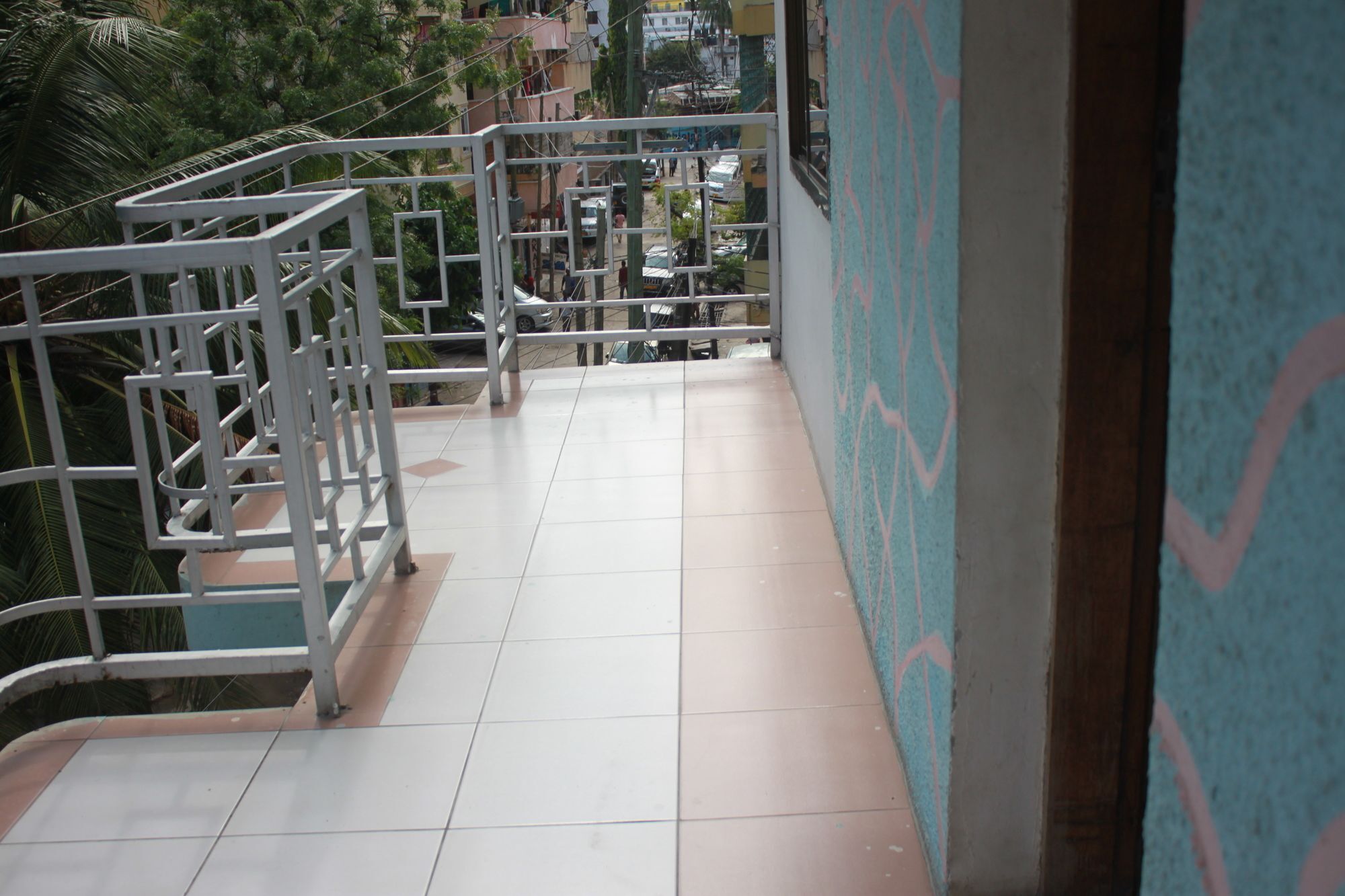 Hotel Ideal Dar es Salaam Exteriör bild