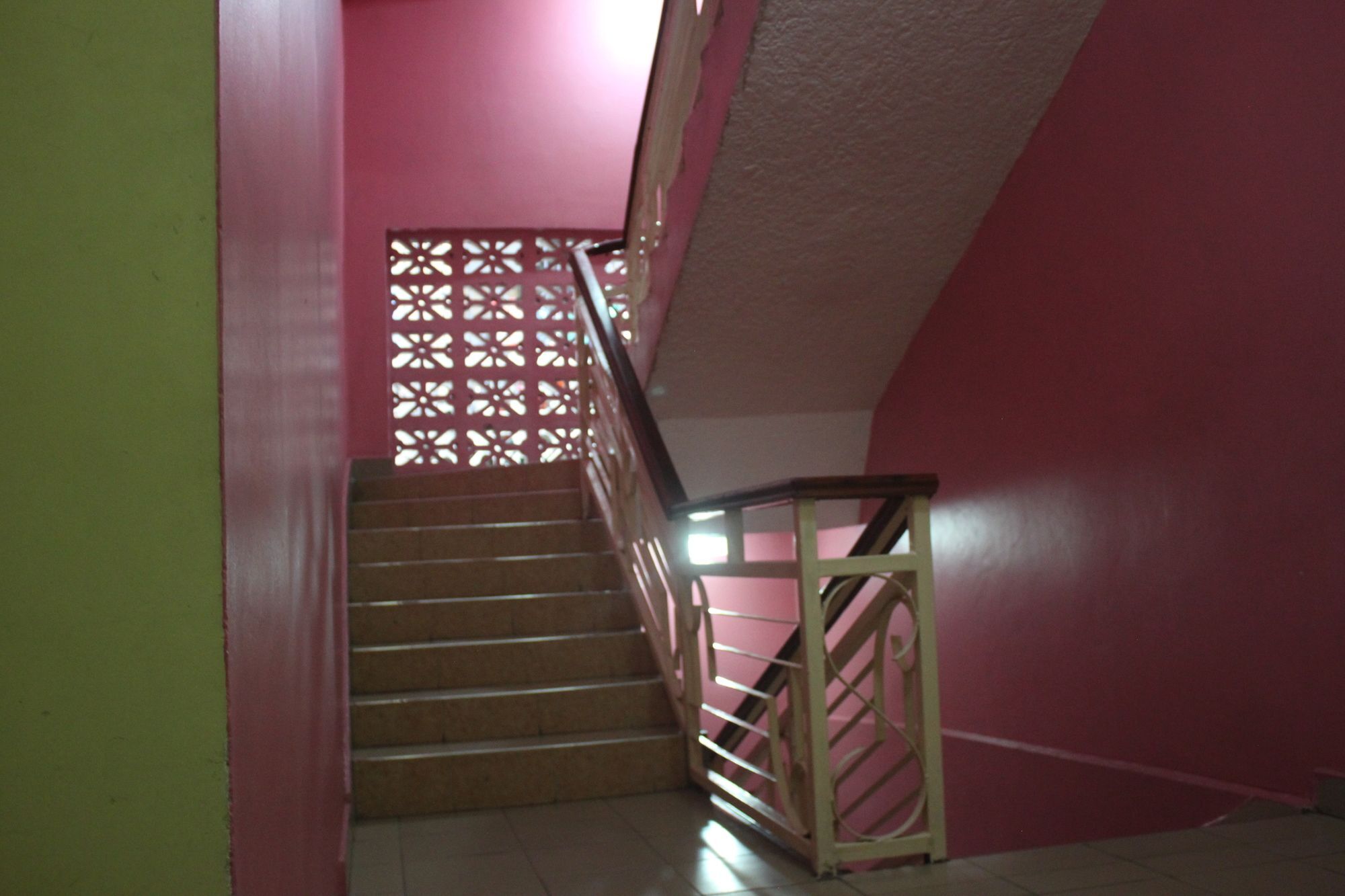 Hotel Ideal Dar es Salaam Exteriör bild